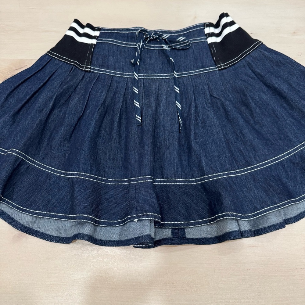 NWT Pilcro Anthropologie Sporty Tiered Soft Dark Denim Mini Skirt Women's Medium - Picture 7 of 15